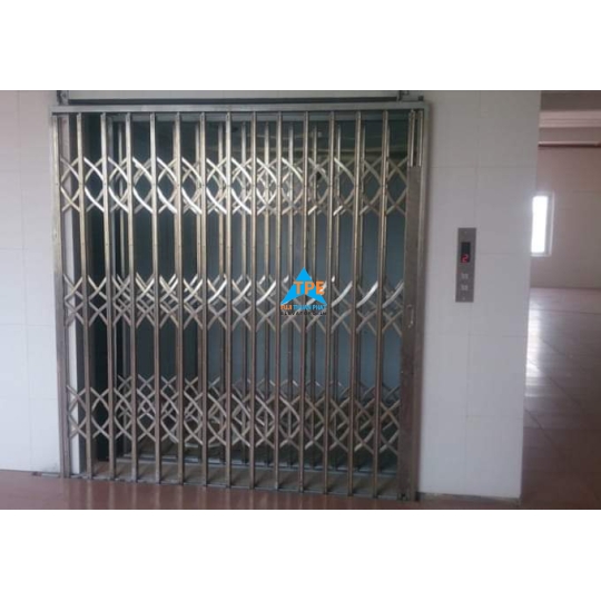 Thang máy tải hàng loại nhỏ ,cửa mở tay