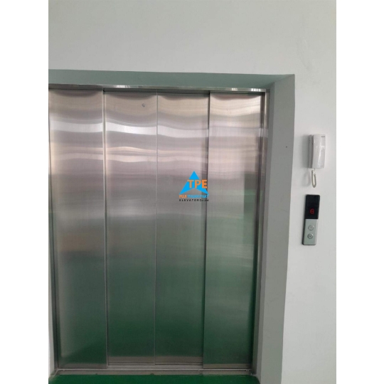 Thang cho nhân viên Y tế, người nhà bệnh nhân